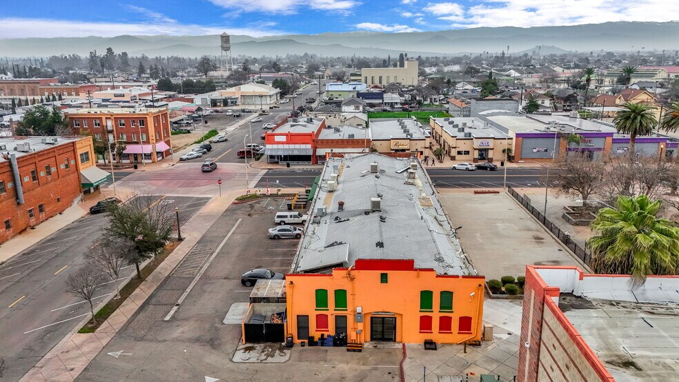 More Photos Of 217 S L St, Dinuba Freestanding For Sale