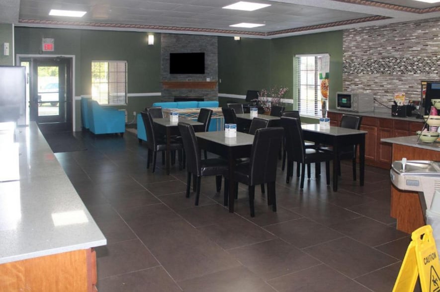 More Photos Of 150 Fdr Dr, North Vernon Hotel For Sale