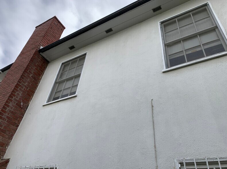 More Photos Of 1826 Wellington Rd, Los Angeles Specialty For Sale