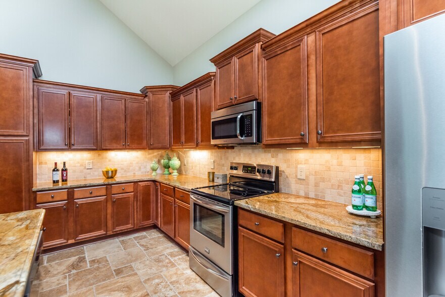 More Photos Of 565 Owens Gin Rd NE, Calhoun Lodge Meeting Hall For Sale