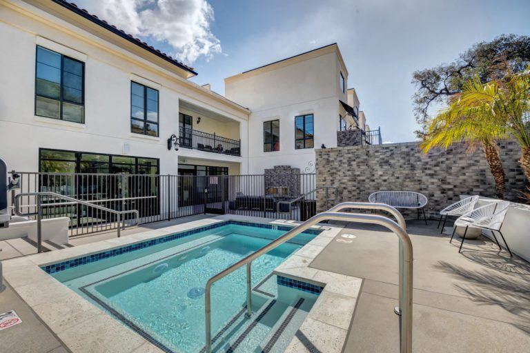 More Photos Of 1710 E Thousand Oaks Blvd, Thousand Oaks Apartments For Lease