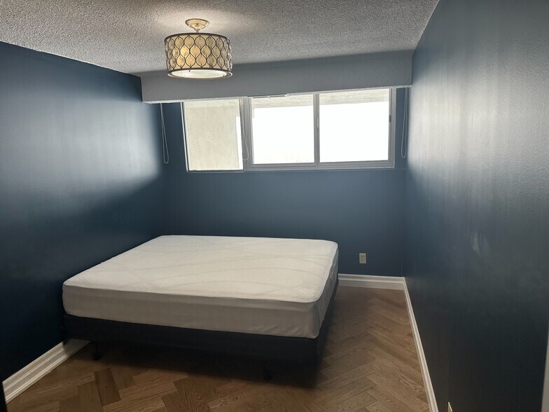 More Photos Of 375 King St N, Waterloo Apartments For Sale