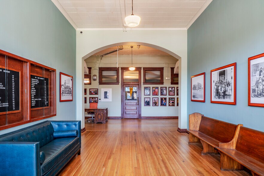 More Photos Of 3908 Avenue B, Austin Office For Lease