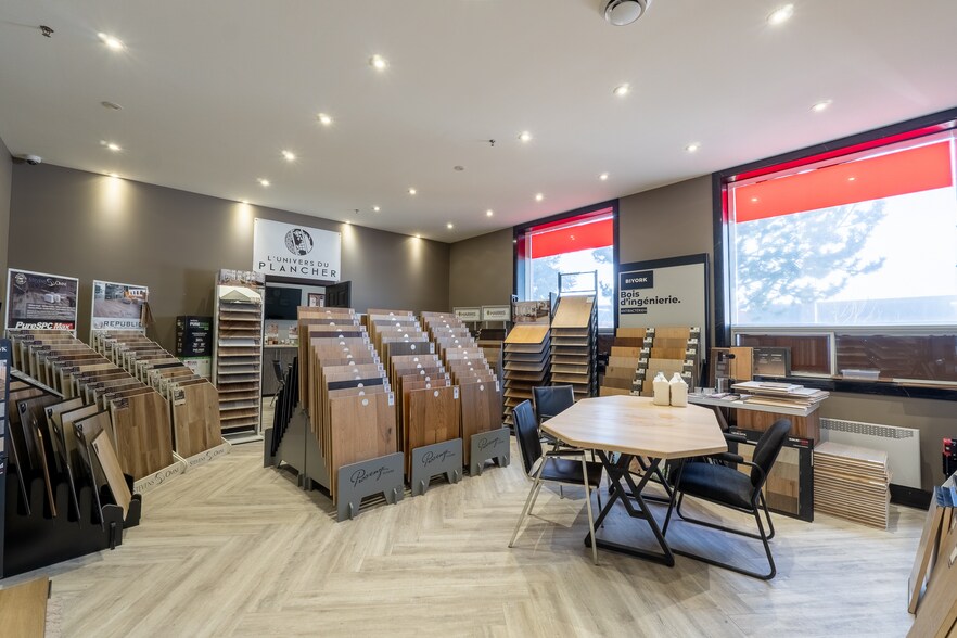 More Photos Of 8600 Pl Upton, Montréal Warehouse For Sale