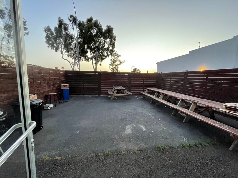 More Photos Of 2909-2949 Coronado Ave, San Diego Unknown For Lease