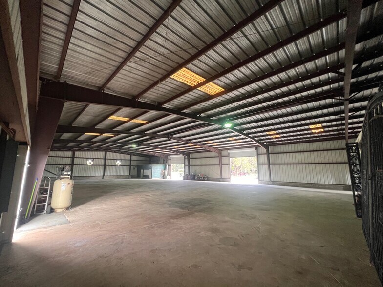 More Photos Of 17340 Parrish Grove, Dade City Industrial For Sale