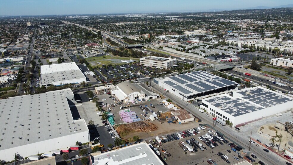 More Photos Of 1244 N Anaheim Blvd, Anaheim Warehouse For Lease