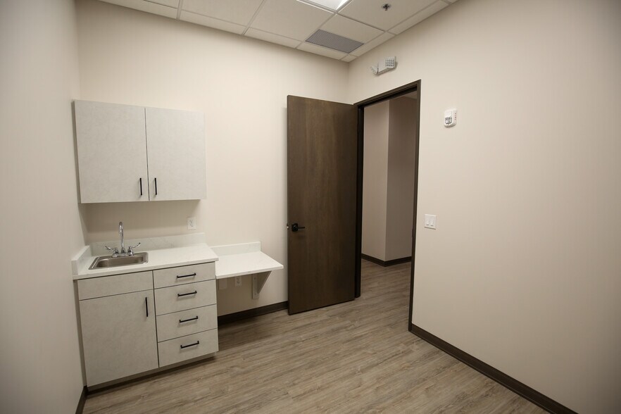 More Photos Of 3242 Preston Rd, Plano Medical For Lease