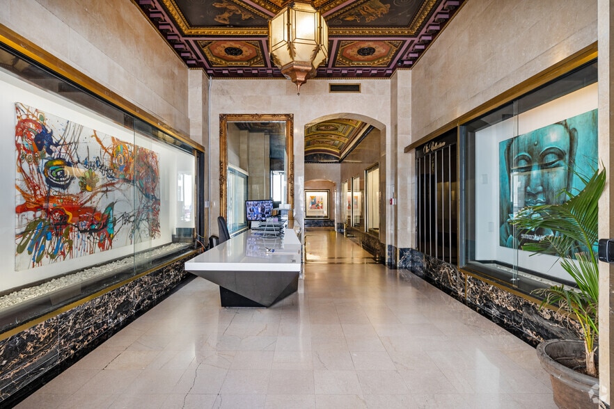 More Photos Of 521-527 W 7th St, Los Angeles Office For Lease