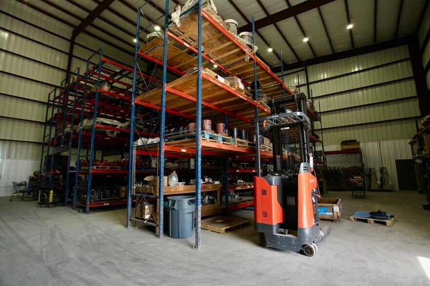 More Photos Of 7401 County 1210 rd, Midland Warehouse For Sale