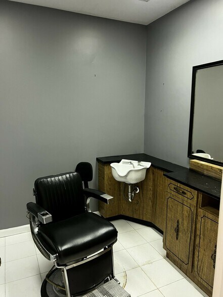 More Photos Of 1625-1639 Hancock St, Quincy General Retail For Sale