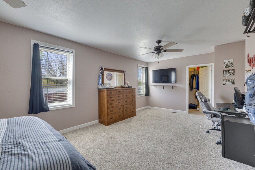 More Photos Of 305 N Main St, Ste Genevieve Storefront Retail Residential For Sale