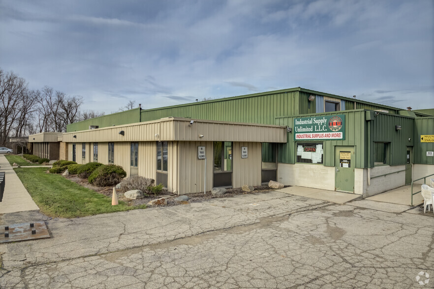 Primary Photo Of 2440 W Highland Rd, Howell Manufacturing For Lease