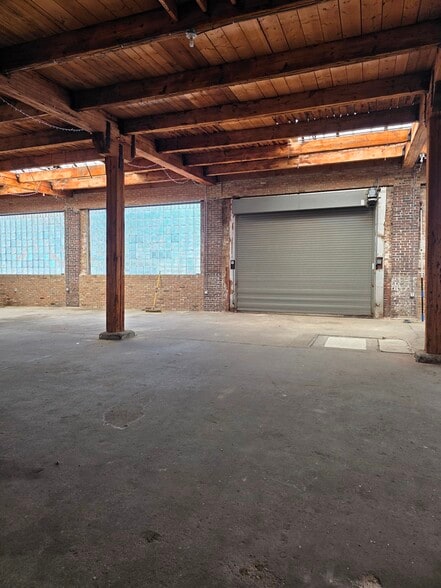 More Photos Of 1686 N Ada St, Chicago Warehouse For Lease