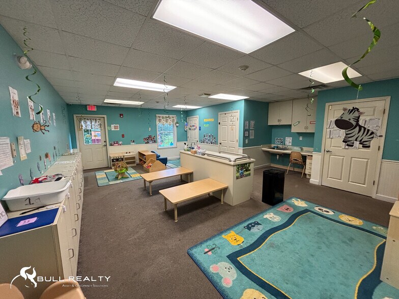 More Photos Of 231 Lana Dr, Gray Daycare Center For Sale