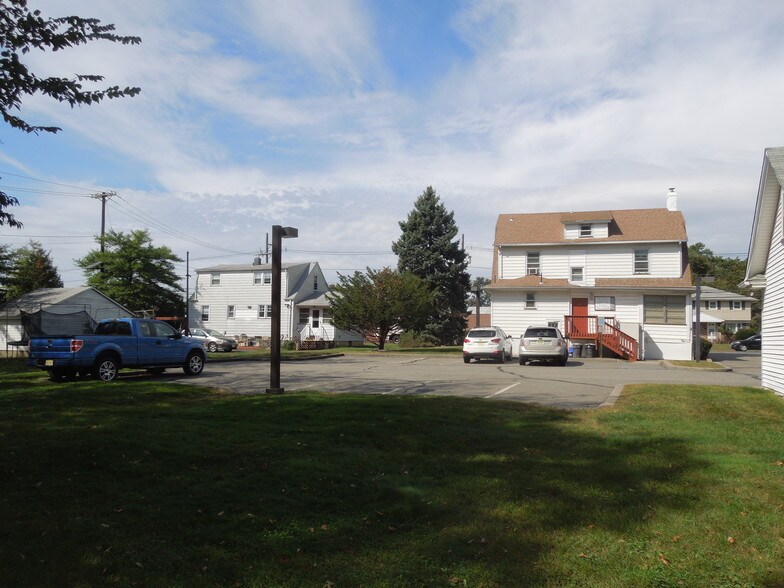 More Photos Of 142 Oak Tree Ave, South Plainfield Office For Lease