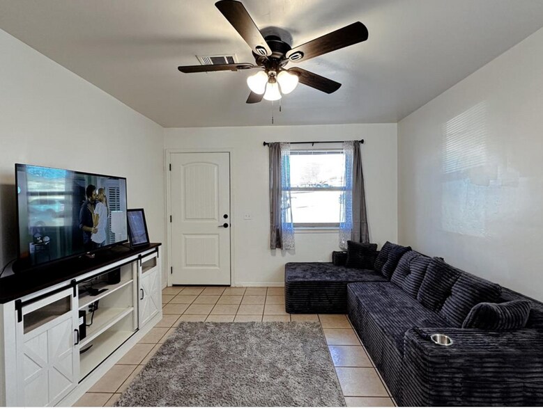 More Photos Of 116 McKenzie Dr, Weatherford Apartments For Sale