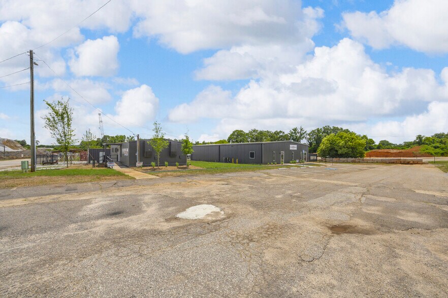 More Photos Of 1000 Winterville Rd, Athens Industrial For Sale