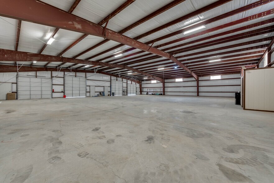 More Photos Of 14540 Dogwood Ave, Gardendale Industrial For Sale
