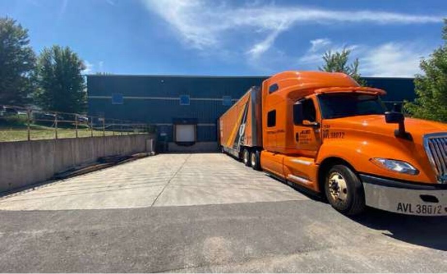 More Photos Of 530 Lacolle Way, Ottawa Warehouse For Sale