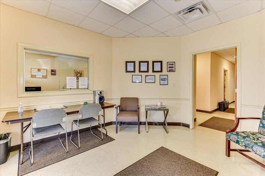 More Photos Of 1950 International Ct, Grovetown Office For Sale
