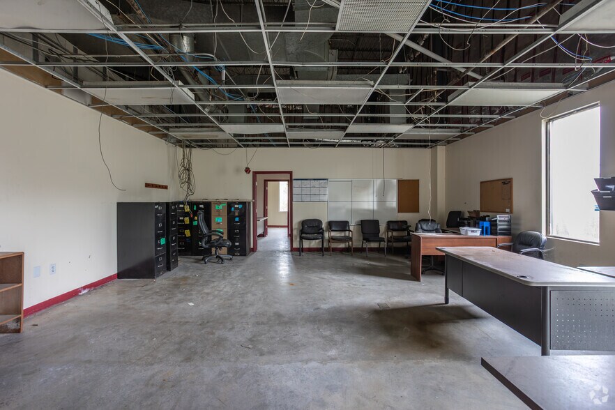 More Photos Of 102 N Midway Rd, Cordele Refrigeration Cold Storage For Sale