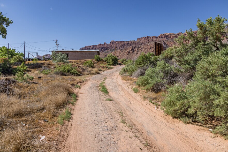More Photos Of 1431 Arnel Ln, Moab Land For Sale