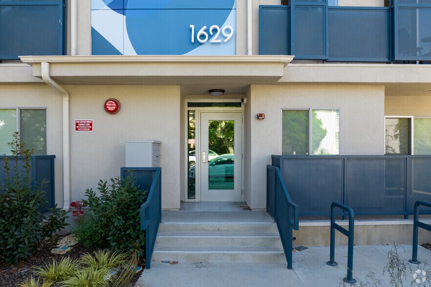 More Photos Of 1629 Veteran Ave, Los Angeles Apartments For Sale