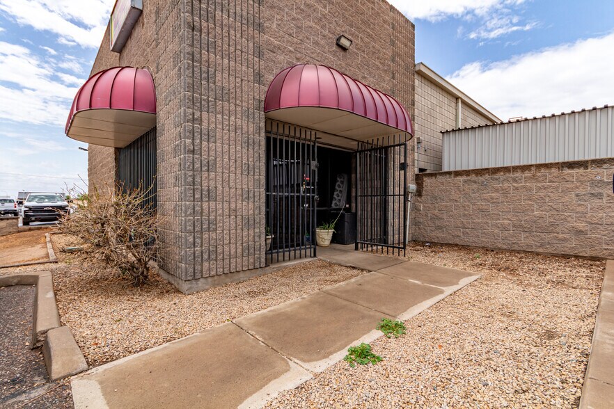 More Photos Of 6016 N 57th Ave, Glendale Warehouse For Sale