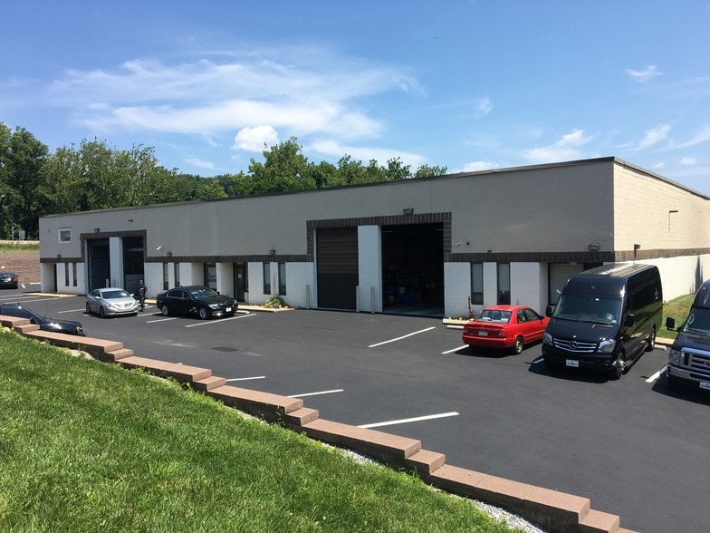 More Photos Of 2521 Yellow Springs Rd, Malvern Warehouse For Lease