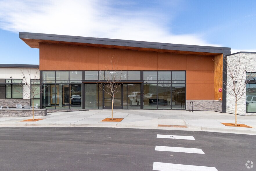 More Photos Of 22650 E Hinsdale Ave, Aurora Medical For Lease