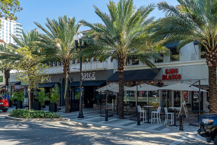 More Photos Of 1909 Tyler St, Hollywood Office For Lease