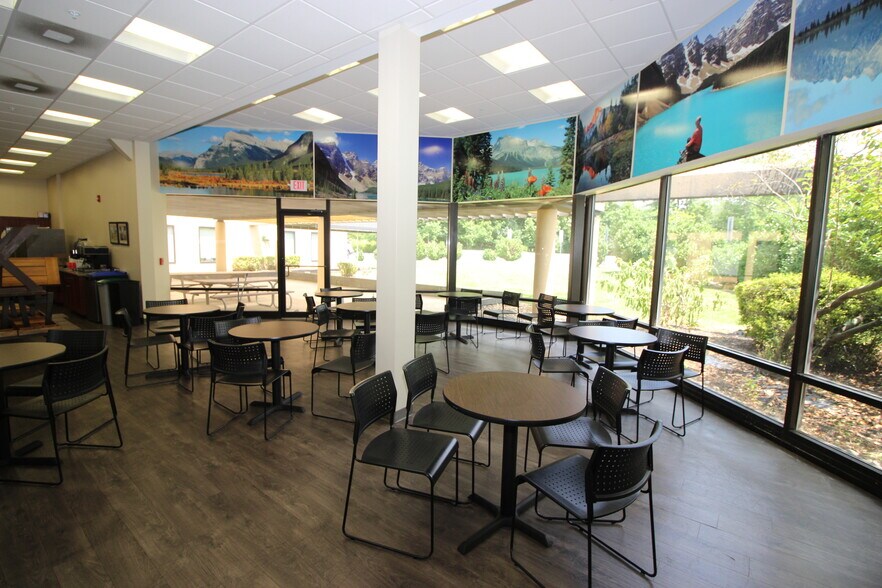 More Photos Of 455 Maryland Dr, Fort Washington Light Manufacturing For Sale