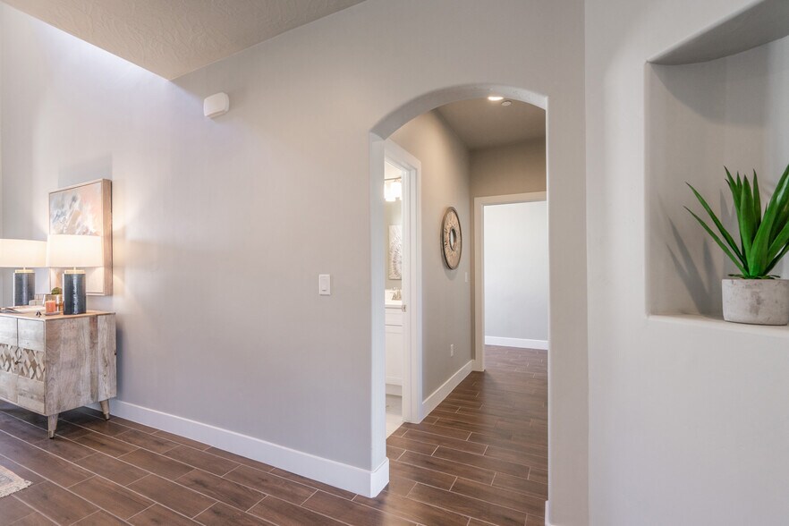 More Photos Of 278 2020 w, Hurricane Specialty For Sale