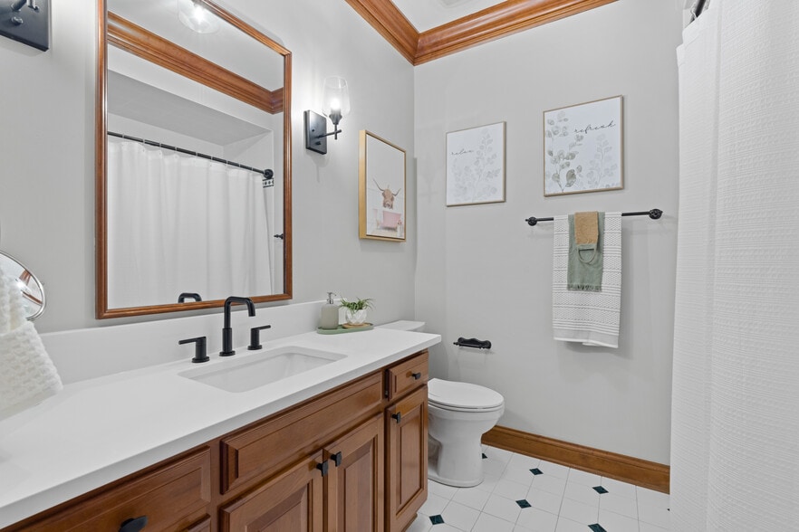 More Photos Of 5455 Plantation Rd, Sunbury Lodge Meeting Hall For Sale