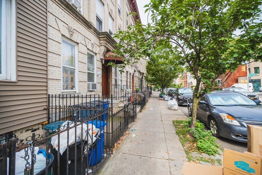 More Photos Of 262 Withers St, Brooklyn Apartments For Sale
