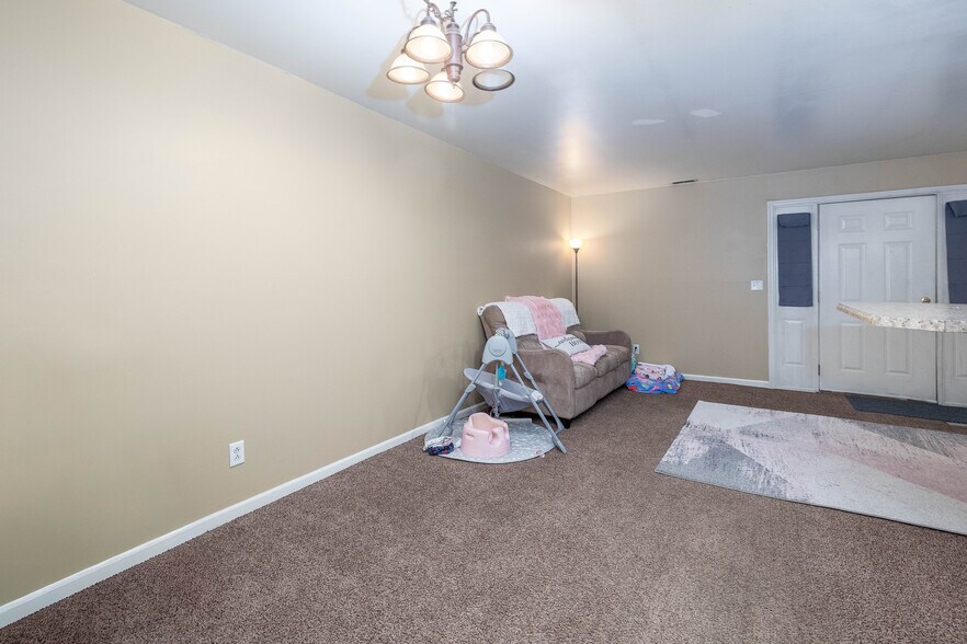 More Photos Of 3 E Division St, Remington Apartments For Sale