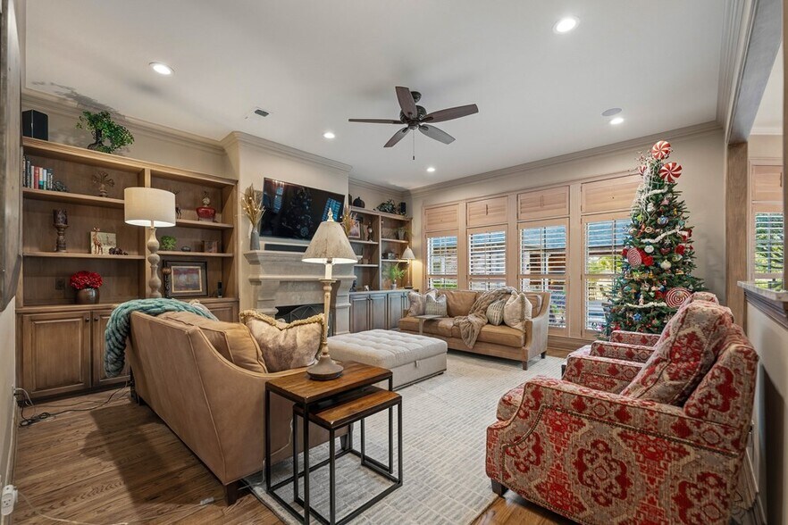 More Photos Of 2409 Commerce st, San Saba Land For Sale