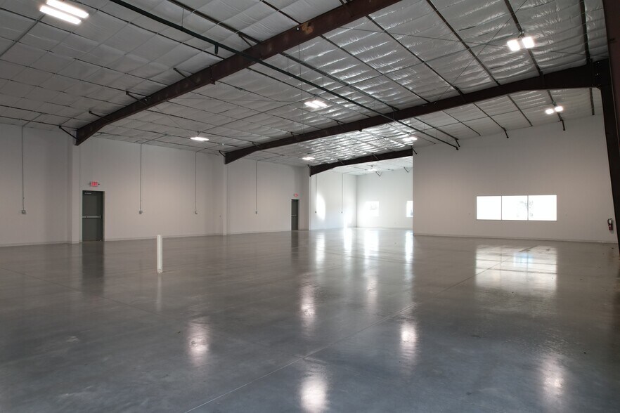 More Photos Of 8767 West Ln, Magnolia Warehouse For Sale