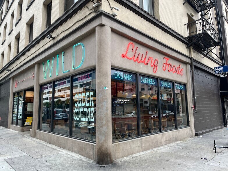 More Photos Of 101-113 E 8th St, Los Angeles Apartments For Lease