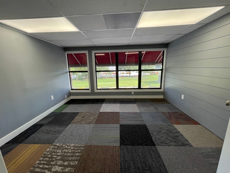 More Photos Of 200 Frandorson Cir, Apollo Beach Office For Lease