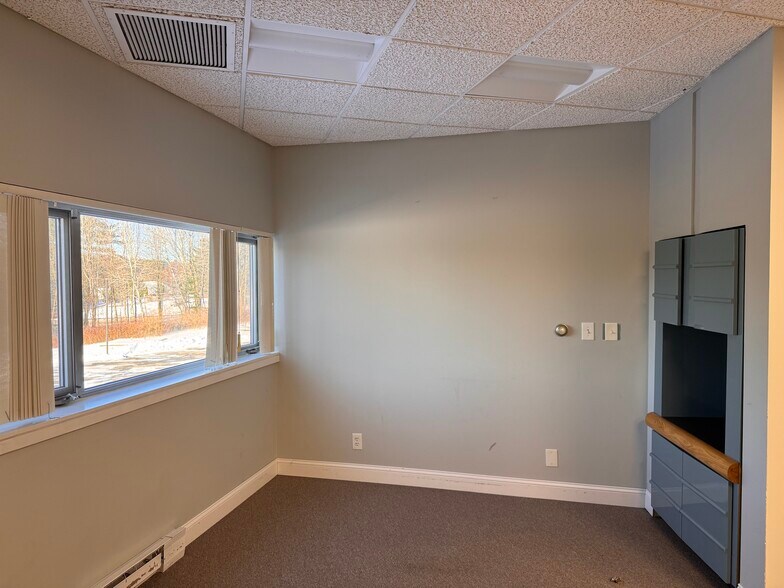 More Photos Of 99 Danville Corner Rd, Auburn Office For Lease