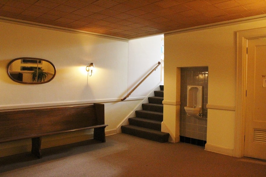 More Photos Of 1300 1st Ave N, Great Falls Religious Facility For Lease