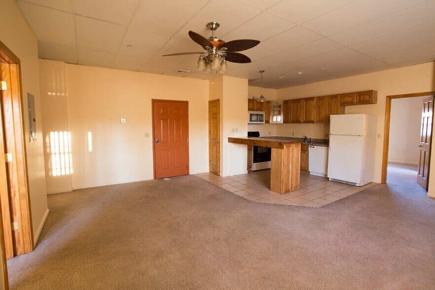 More Photos Of 1389 University Ave, Morgantown Apartments For Sale