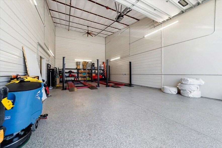 More Photos Of 1931 Liggett Rd, Castle Rock Self Storage For Sale