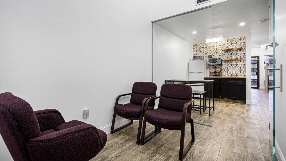 More Photos Of 5235 Ramsey Way, Fort Myers Office For Sale