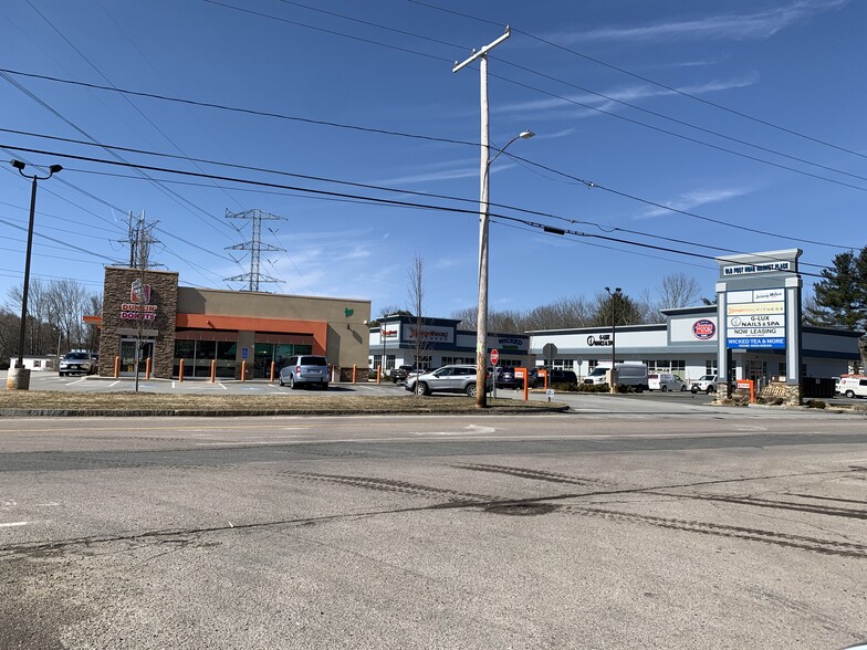 Primary Photo Of 965 Old Post Rd, Walpole Storefront Retail Office For Lease