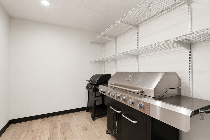 More Photos Of 7602 Kenya St, Jacksonville Specialty For Sale