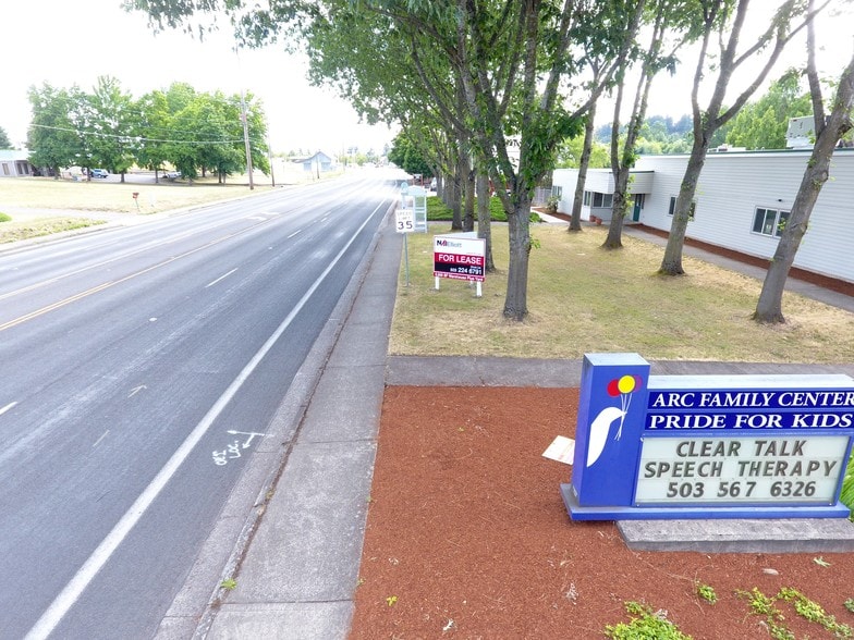 More Photos Of 6511 NE 18th St, Vancouver Industrial For Sale