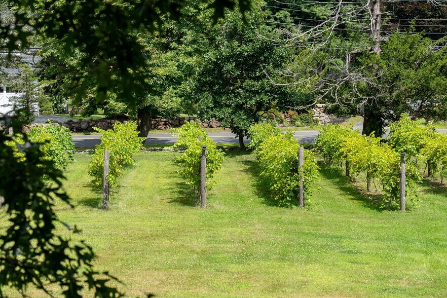 More Photos Of 11 Marbleridge Rd, North Andover Specialty For Sale